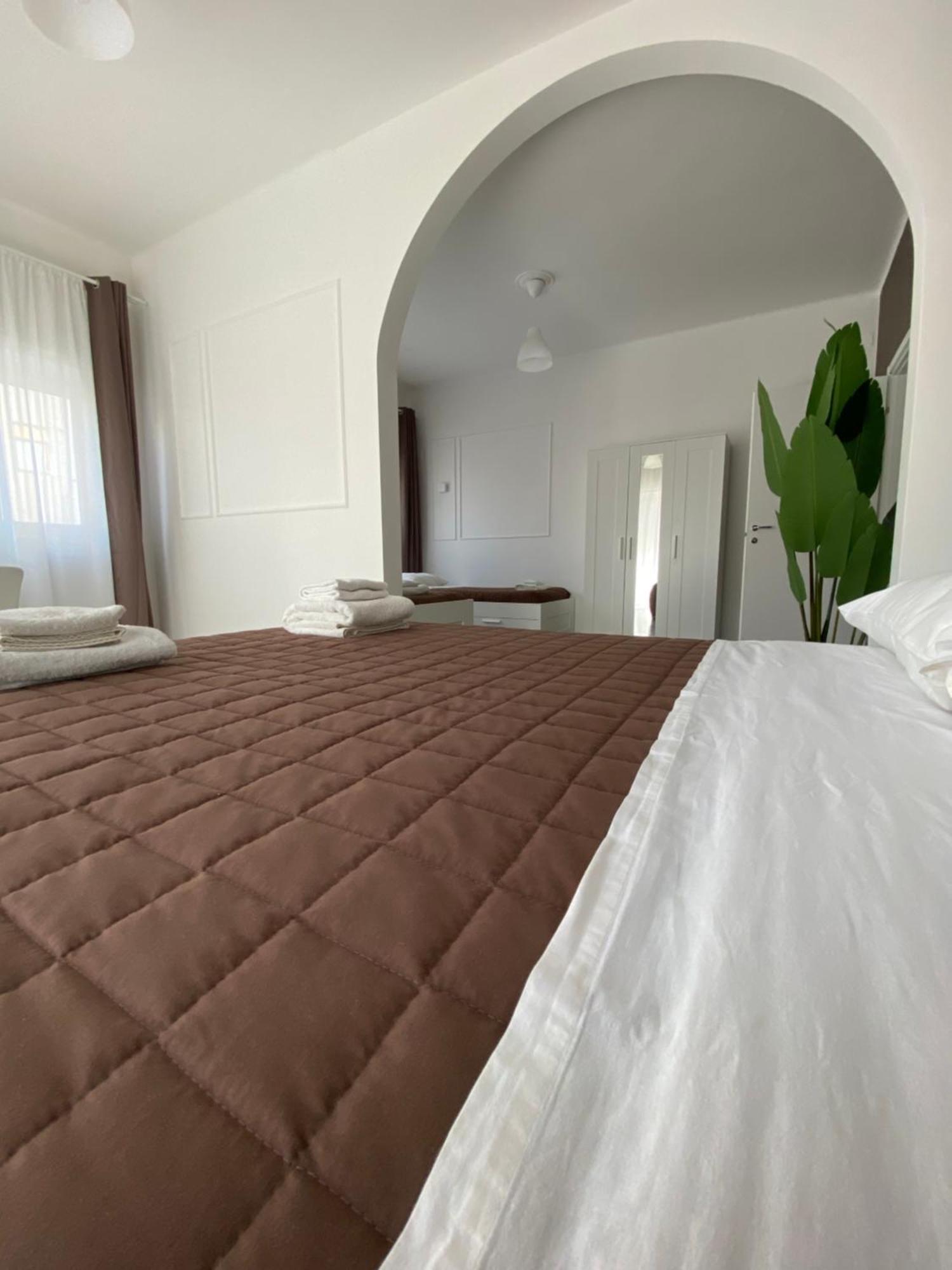 Quintino Sella Rooms Bari Exteriör bild