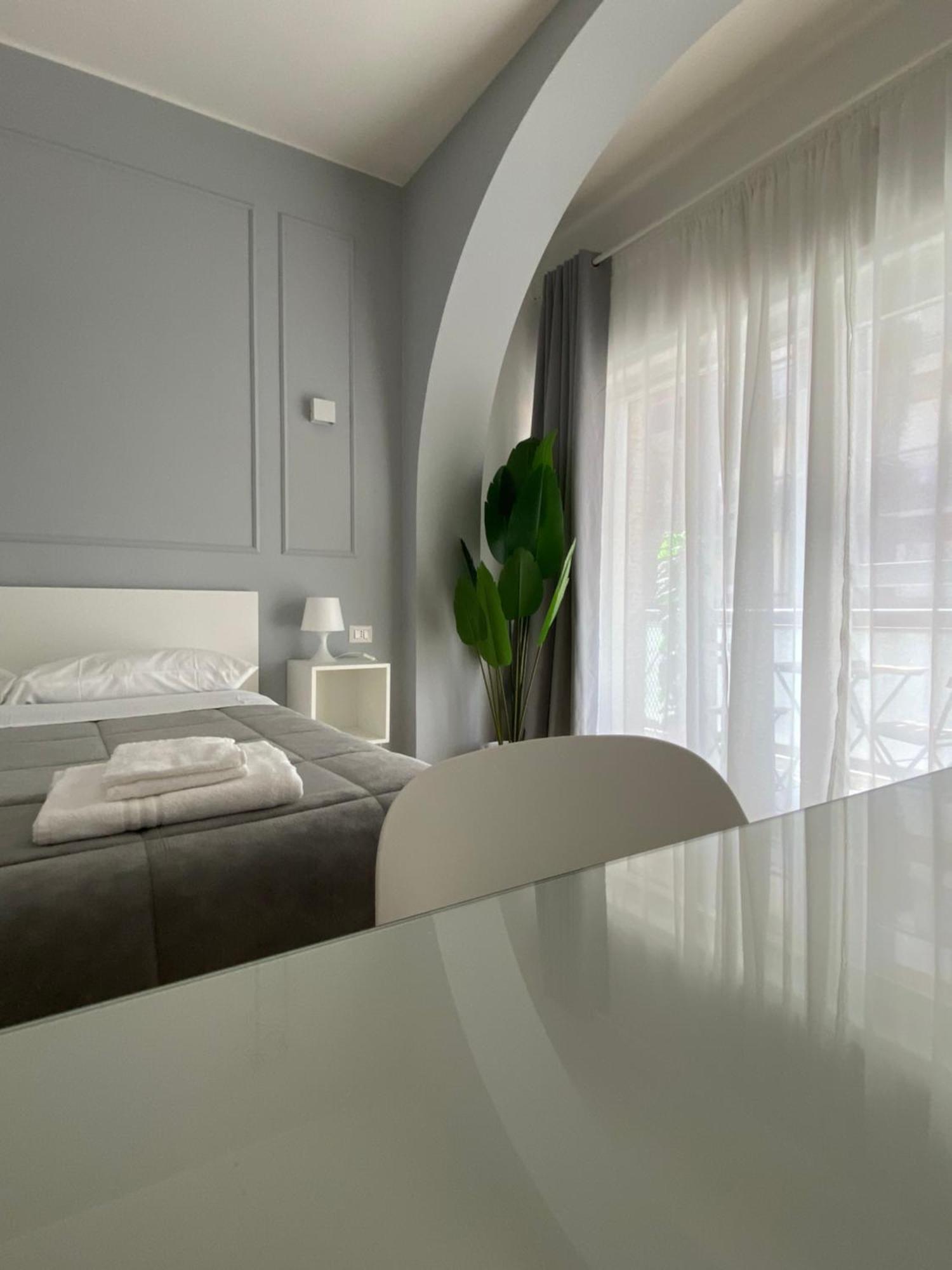 Quintino Sella Rooms Bari Exteriör bild
