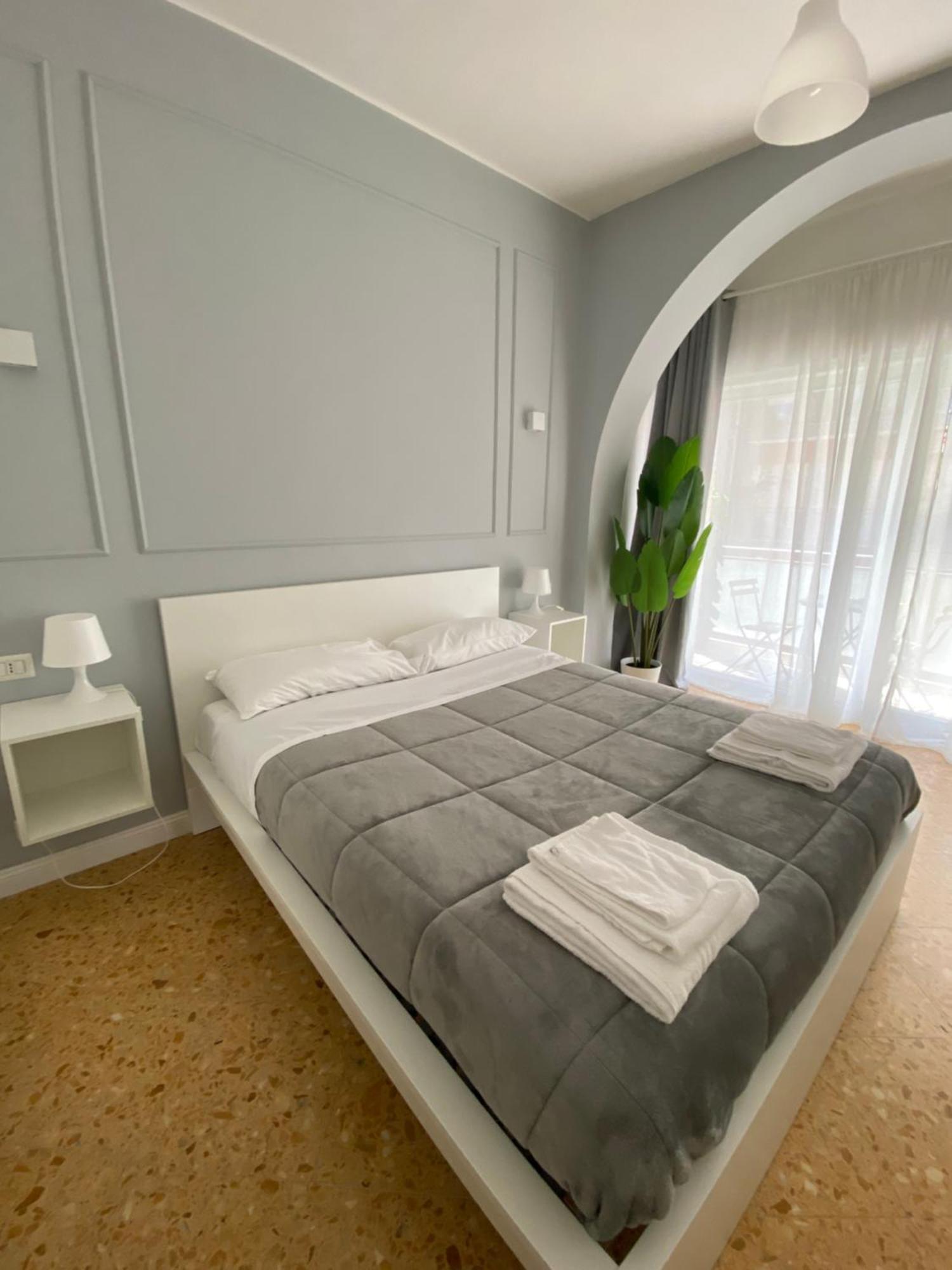 Quintino Sella Rooms Bari Exteriör bild